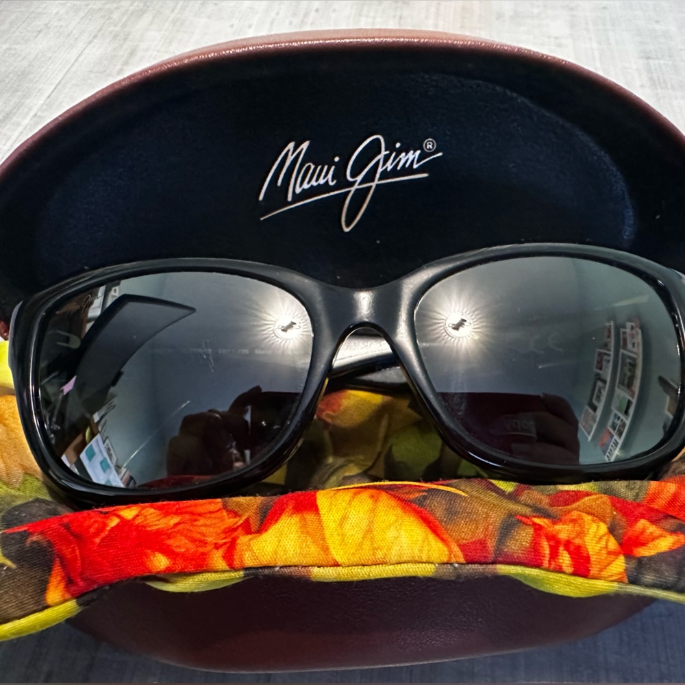 GUC Maui Jim Plumeria Sunglasses Frame (with Rx lens)